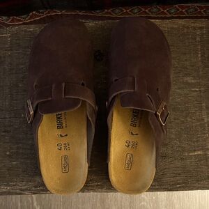 NWOT Birkenstock Boston Clogs Suede Soft Footbed in Mocha